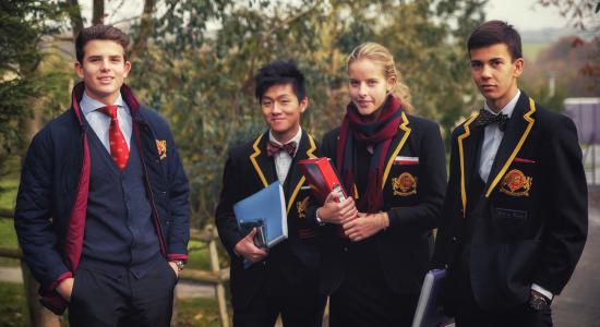 Informações sobre como escolher o intercâmbio de high school no Exterior